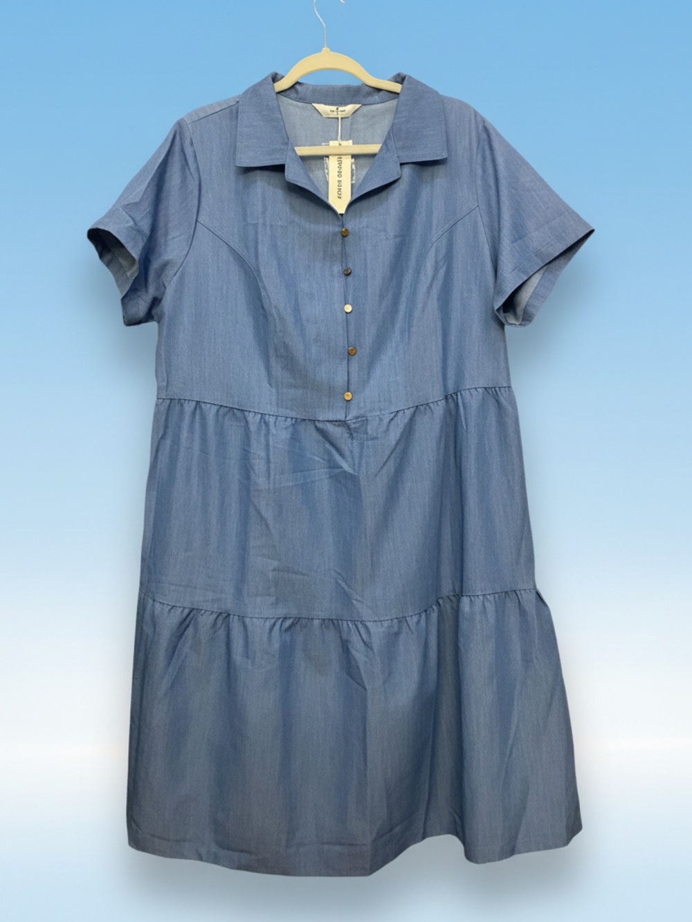 Tiered V-Neck 1/2 Button Up Dress • NWT • 23" p2p, 40.5" length - Picture 2 of 2